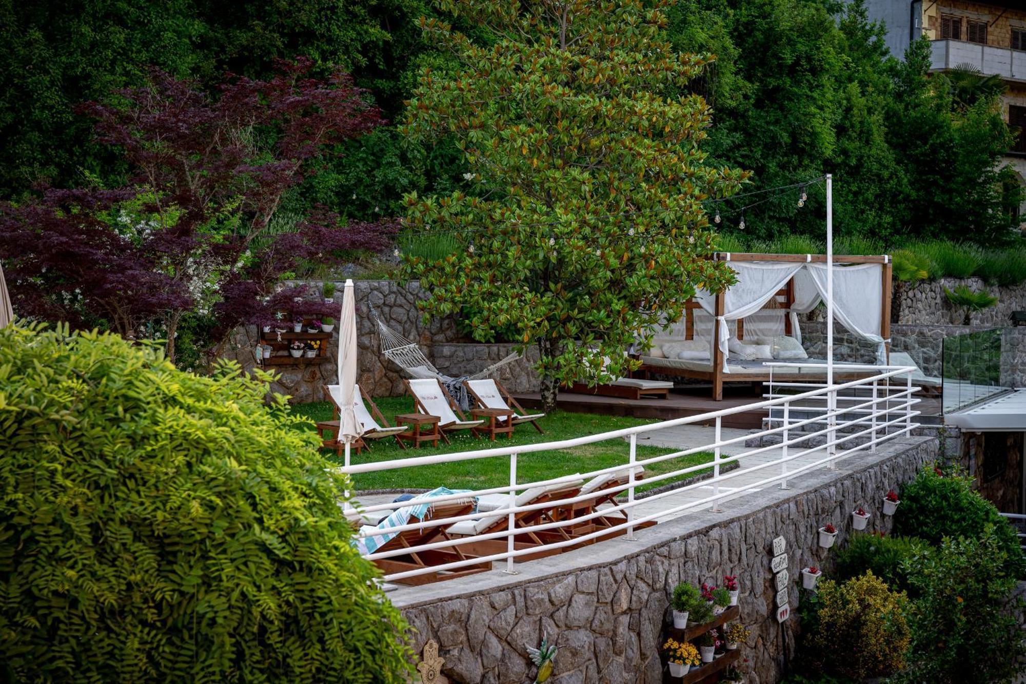 Villa Nada Lovran Exteriör bild